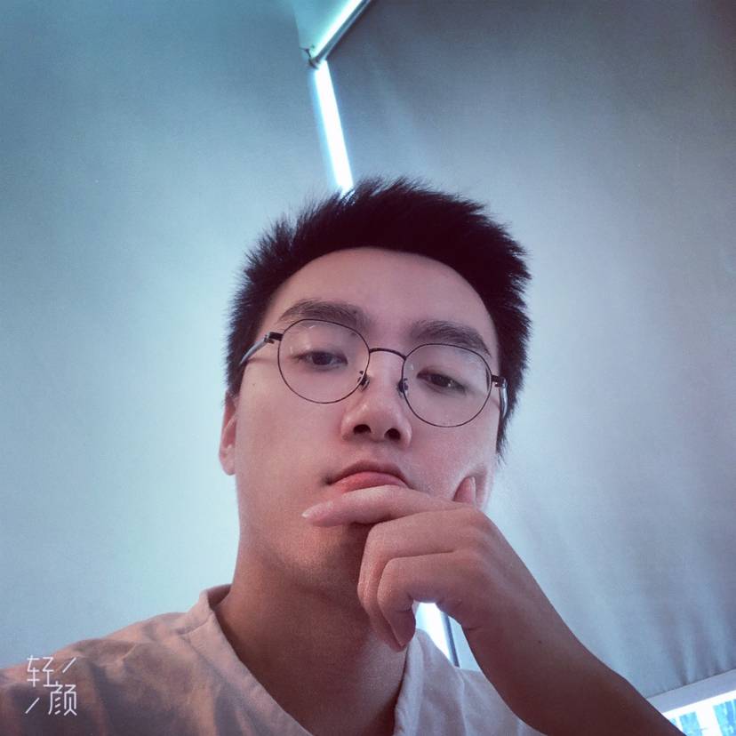 忐忑多么霓裳的照片