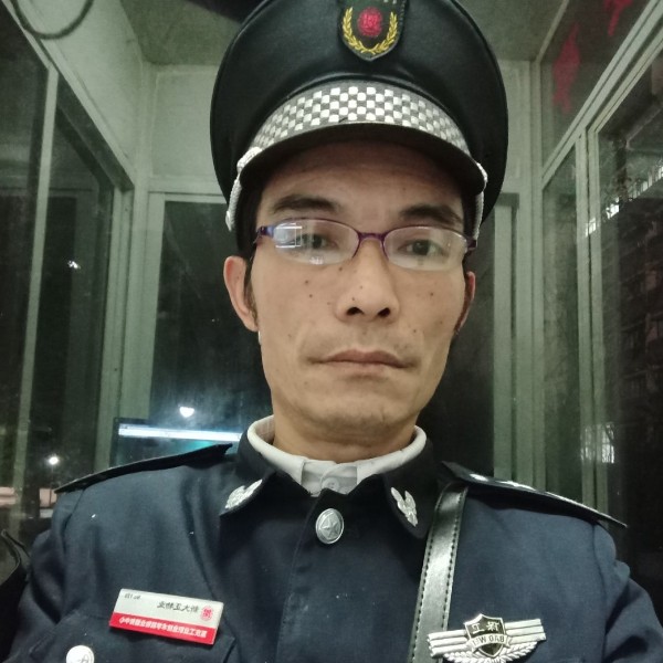 无语还万宝路的照片