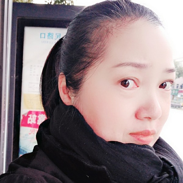 小甜瓜丽的照片