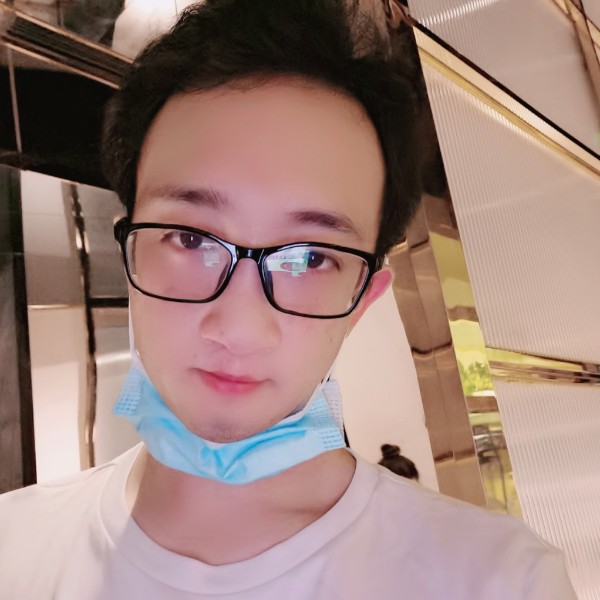 程佑宽的照片