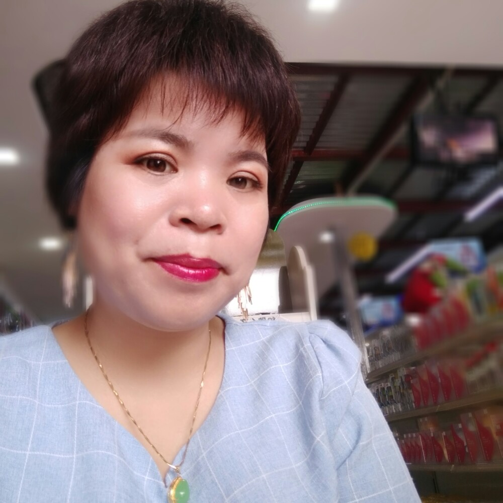 梅花绽放的照片