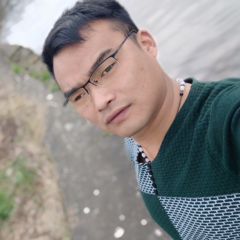 星愿深拥勤奋的照片