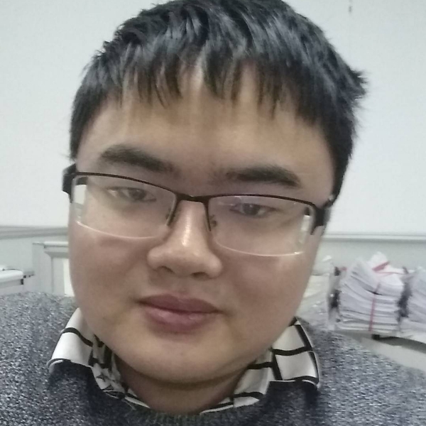 呆萌侯仔的照片