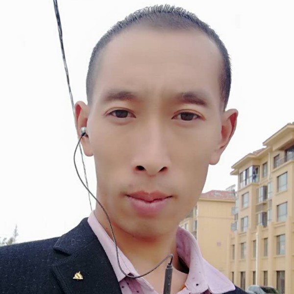 骑着蚂蚱去蹦迪的照片