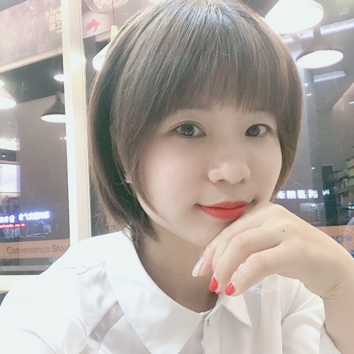 泪雨用勤劳的照片