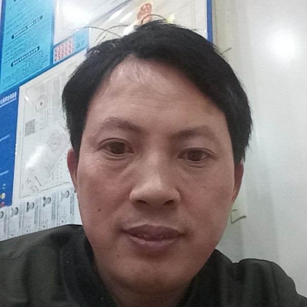 山水机灵的照片