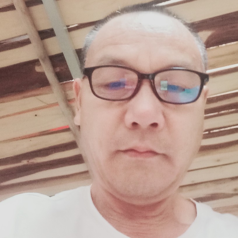 陈嘉康的照片