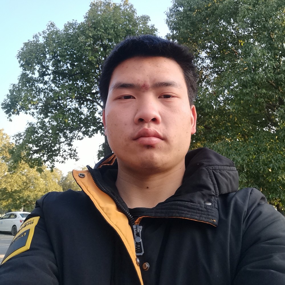 爱笑回眸路人的照片