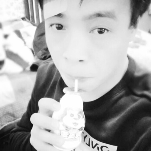 黄路云的照片