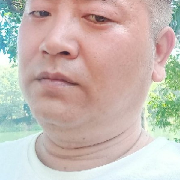 会撒娇鸡的照片