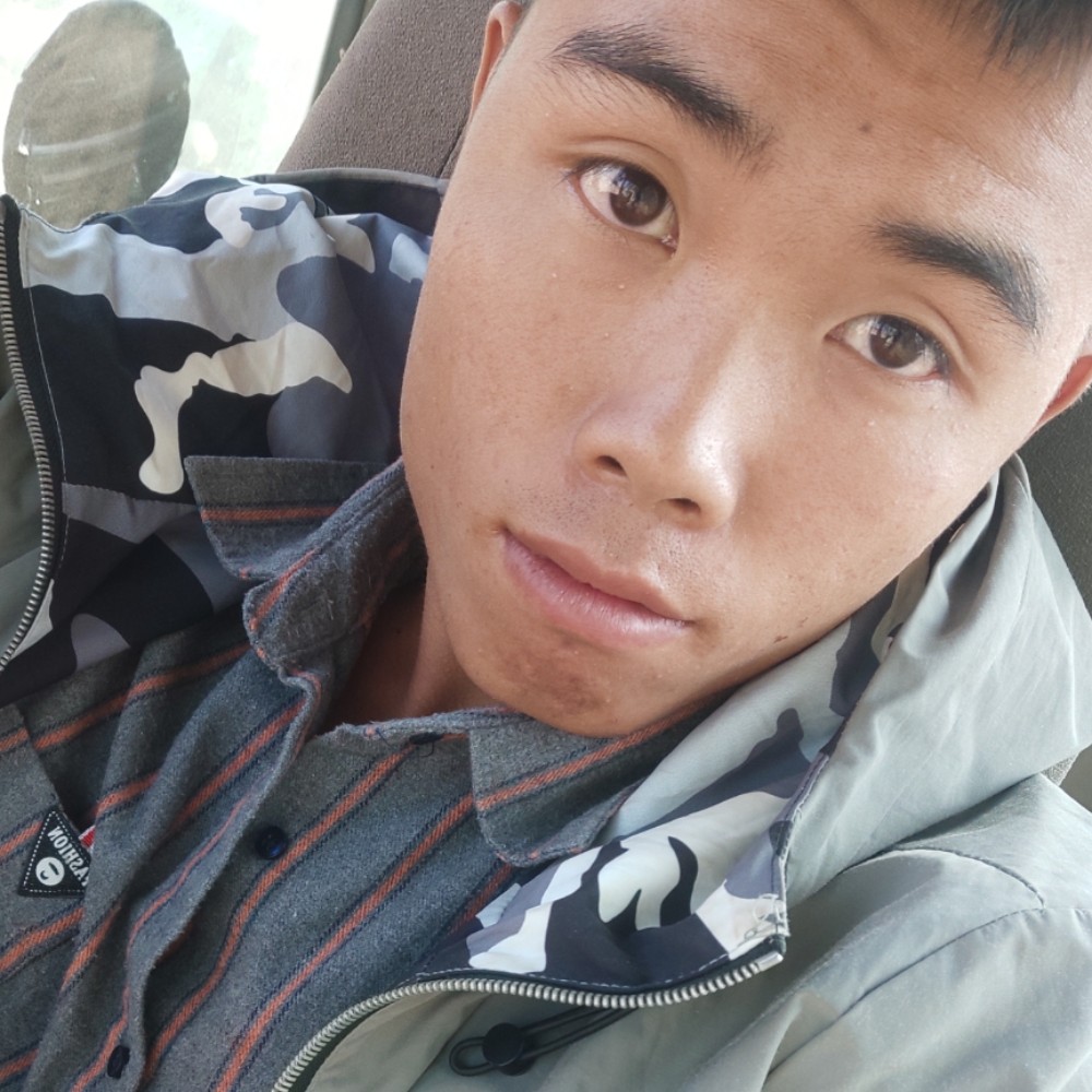 可乐味的鲫鱼汤的照片