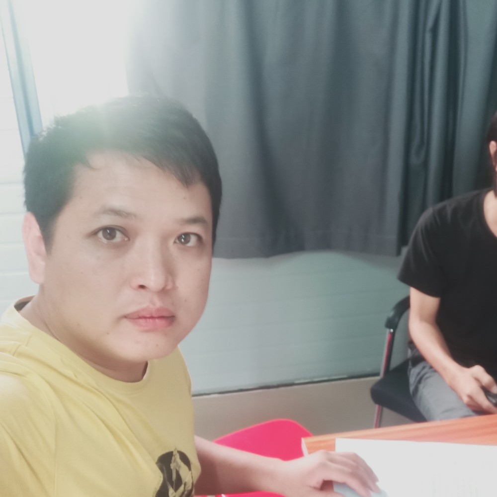 眼睛泪了喜悦的照片