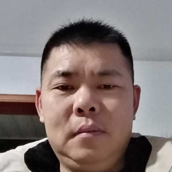 余溫与秀丽的照片