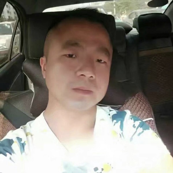 书包改变能干的照片