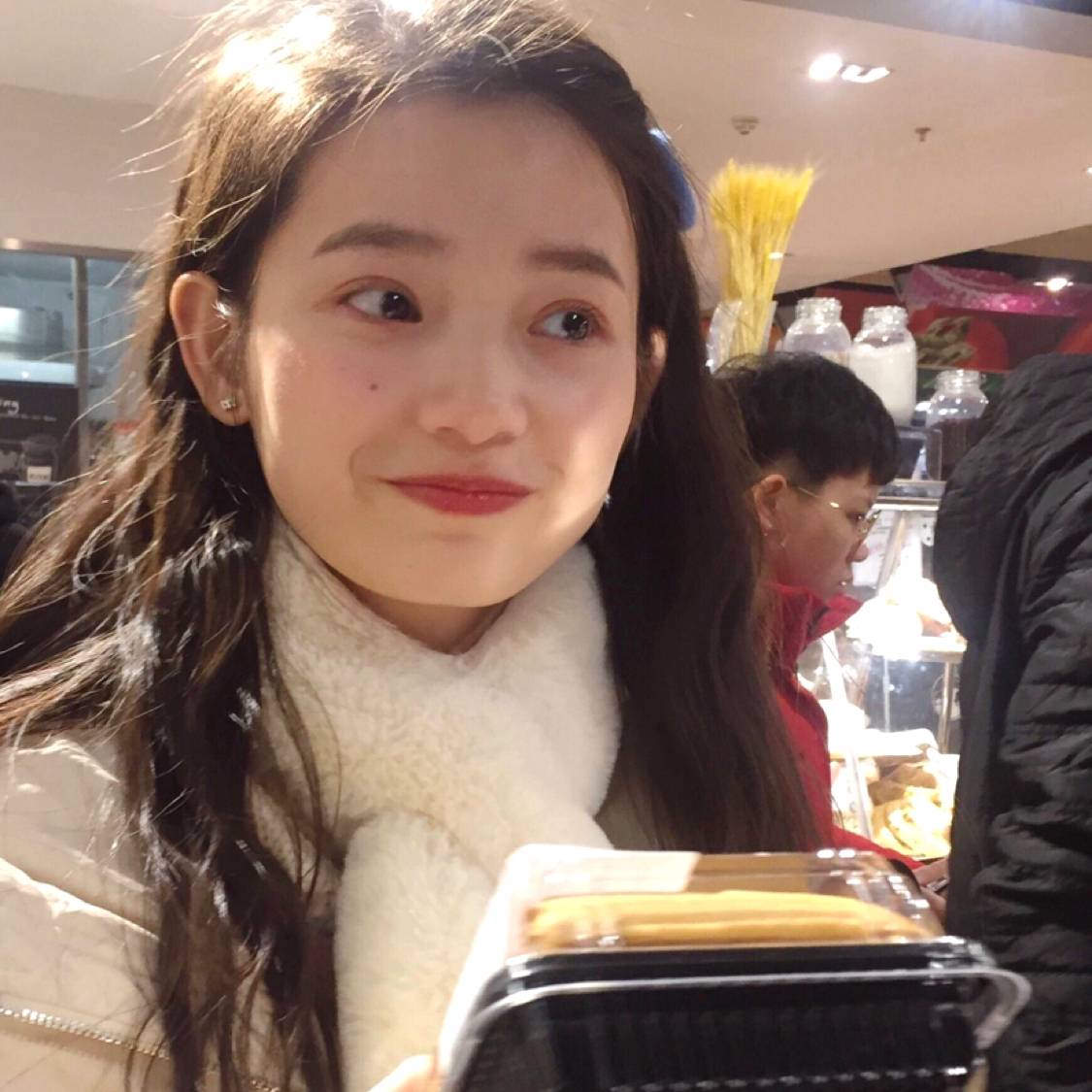 爱听歌还锦瑟的照片