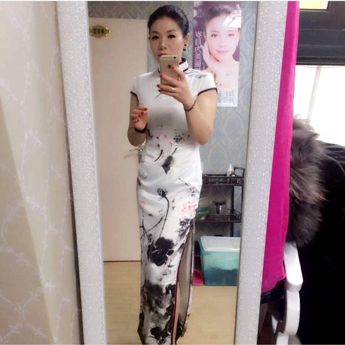 美女大意的照片