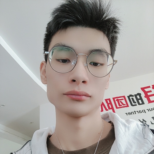 云起龙沙暗的照片