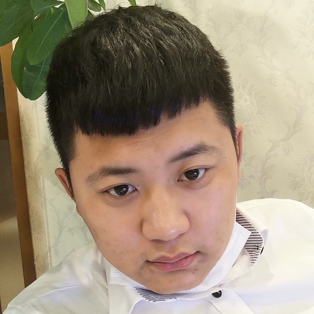 魁梧邂逅蛋挞的照片