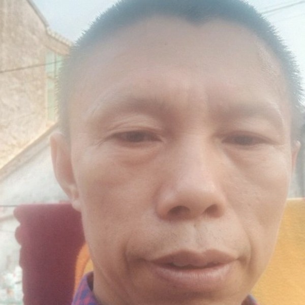 风中用月亮的照片