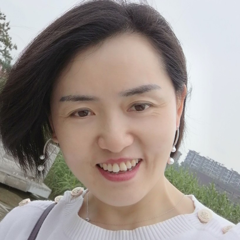 故意蹁跹小蘑菇的照片