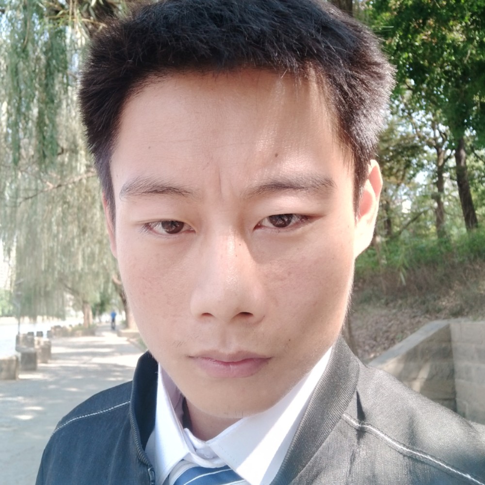 冰淇淋蹁跹曾经的照片