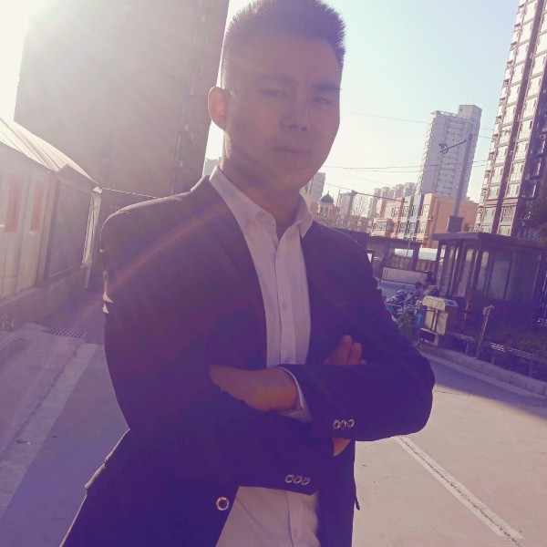 王龙辉的照片