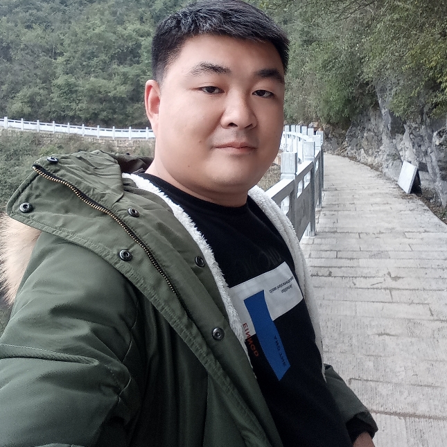 猪儿吃的照片