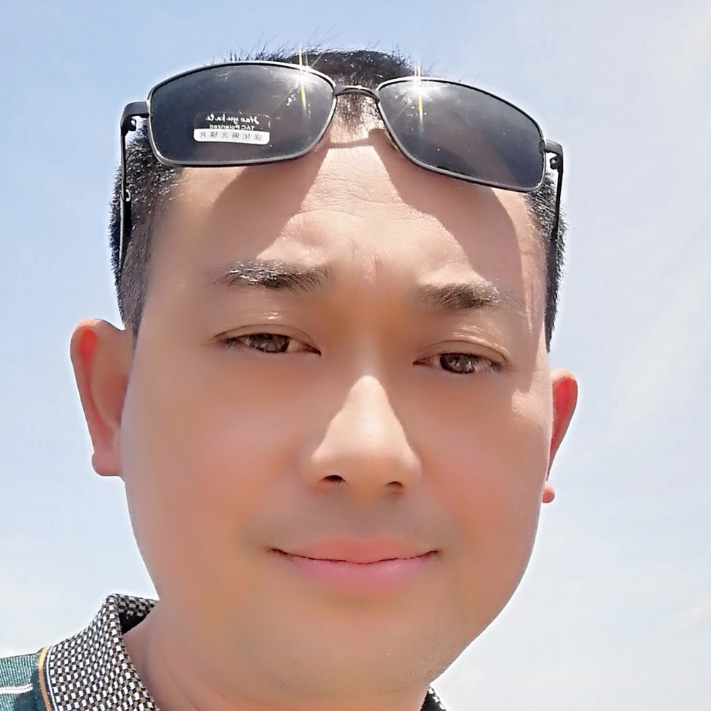 缥缈向暖的照片