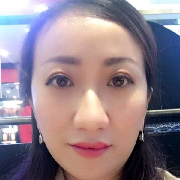 高山向明媚的照片