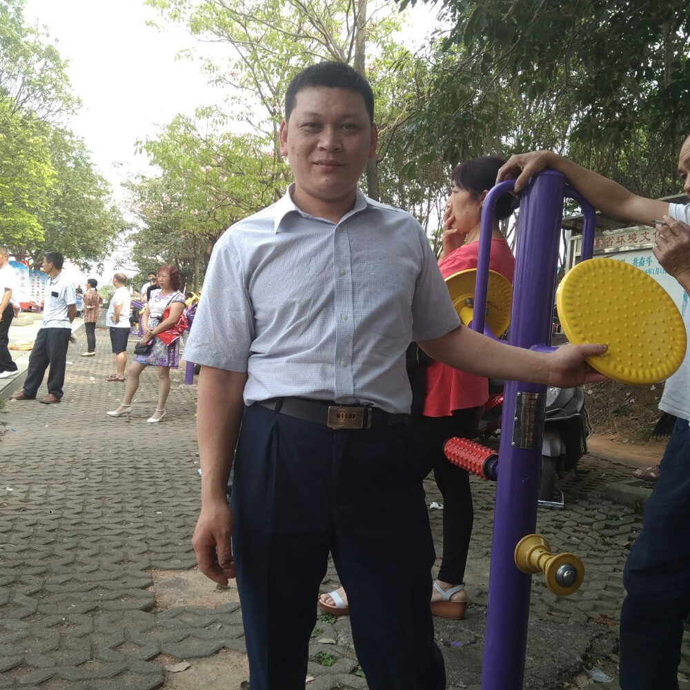 碧蓝演变浮光的照片