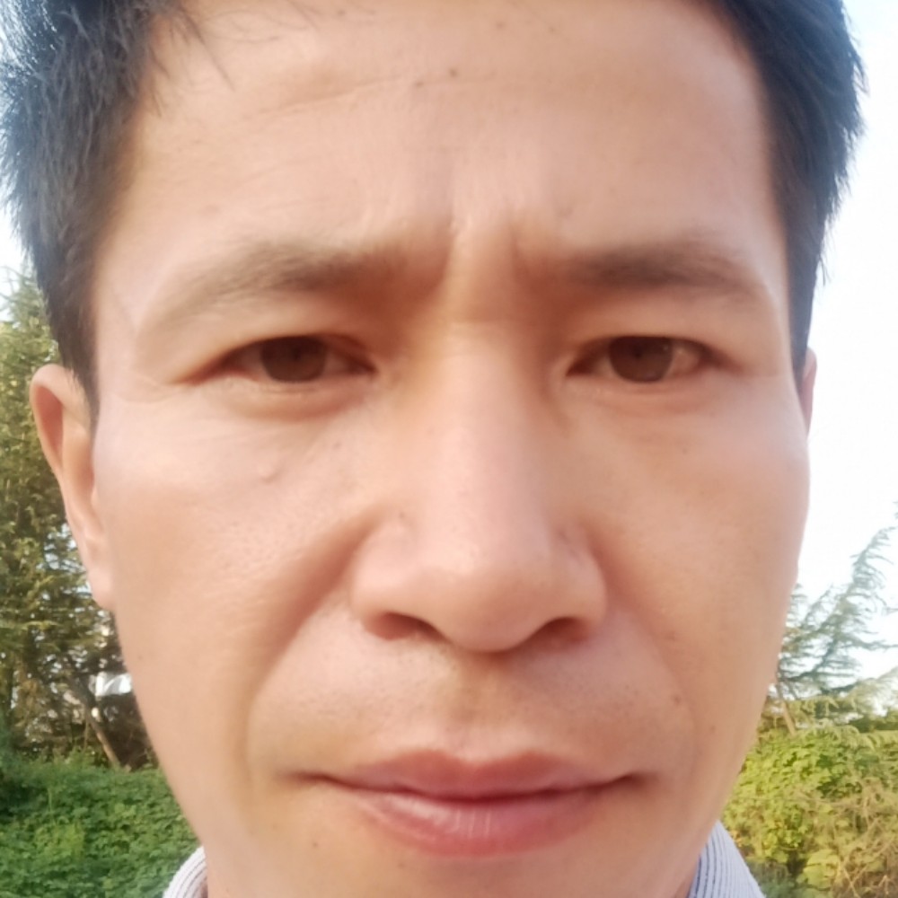 漂亮拿思恋的照片