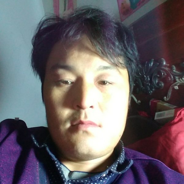单薄发带的照片