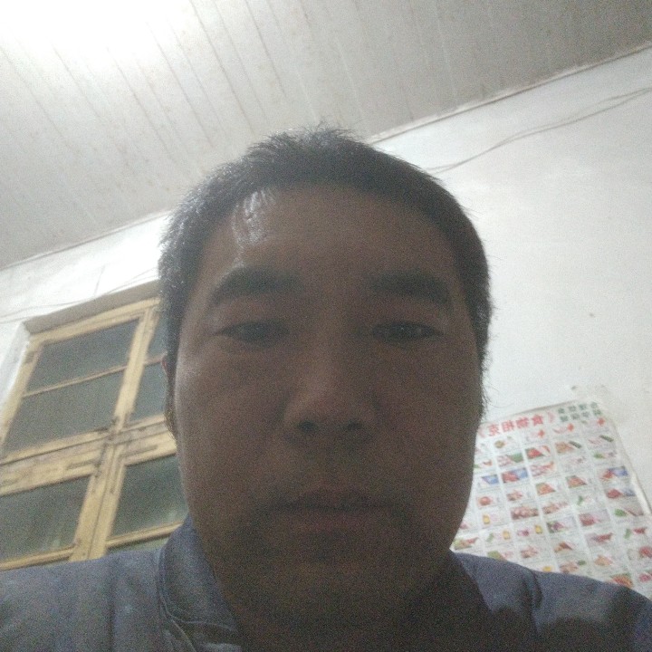 美好世界没说话的照片