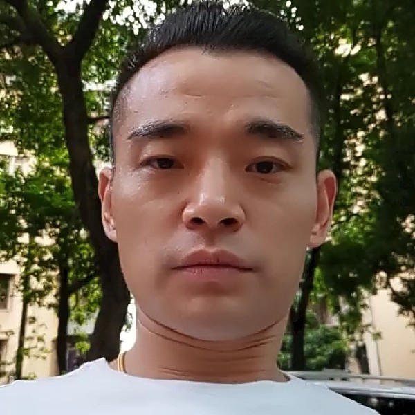 D阿杜的照片