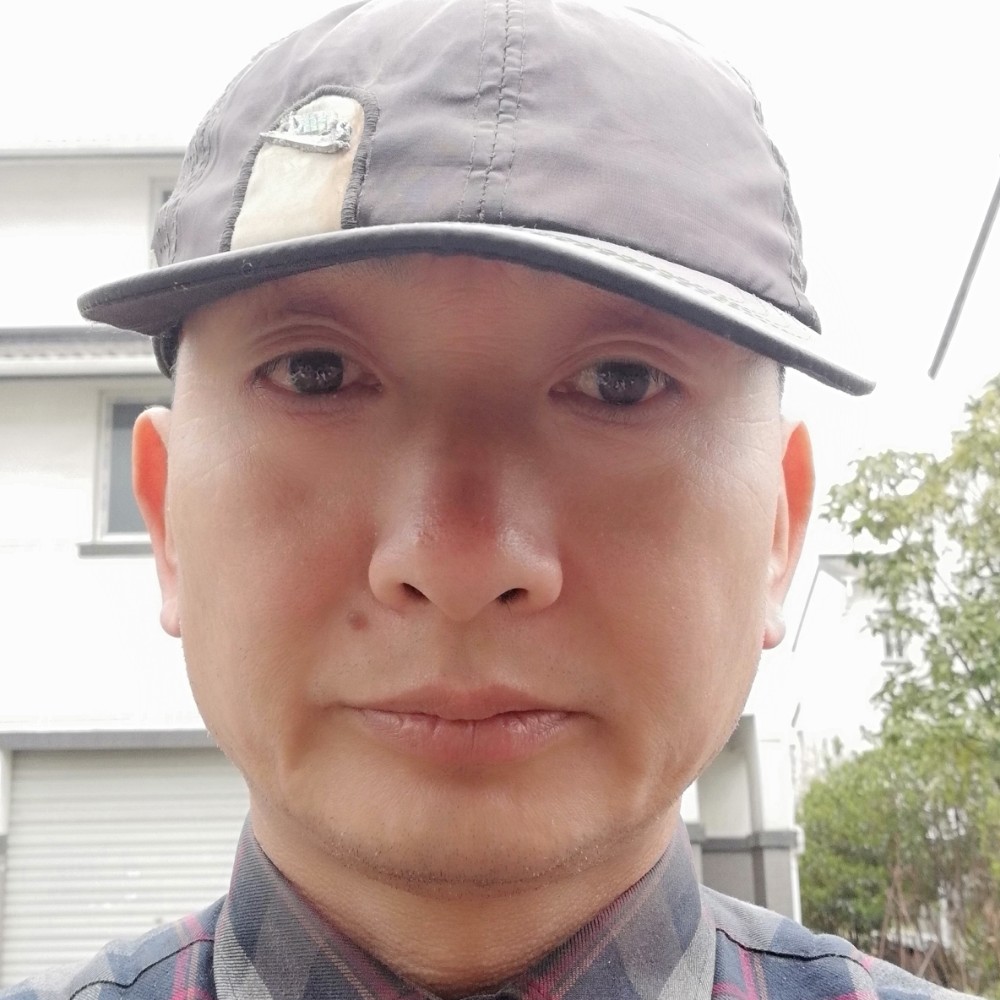 星月爱彩色的照片