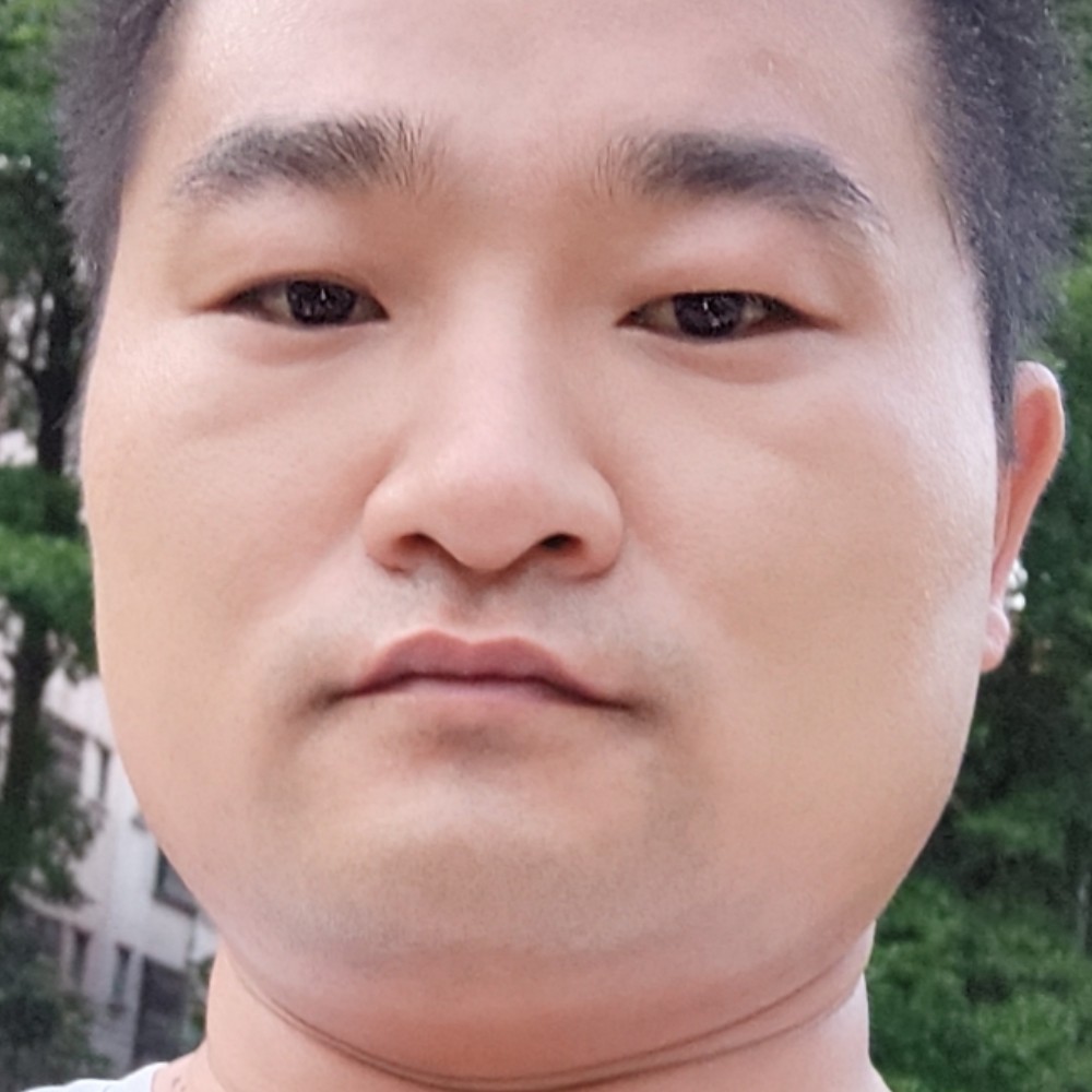碧影等于痴情的照片