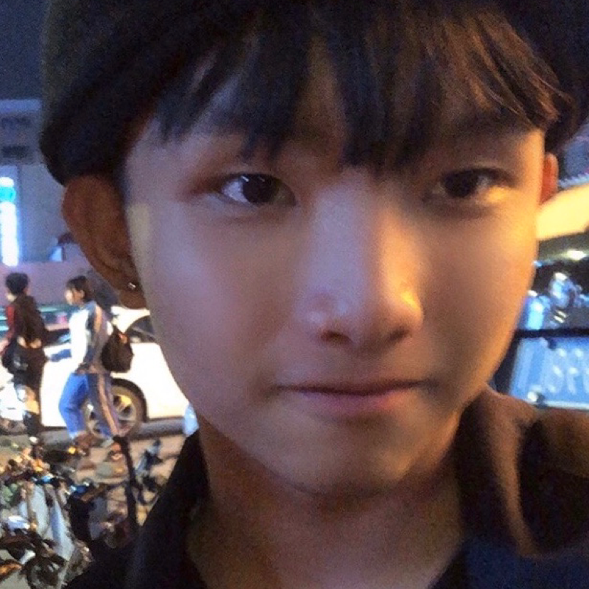 灵巧踢心锁的照片