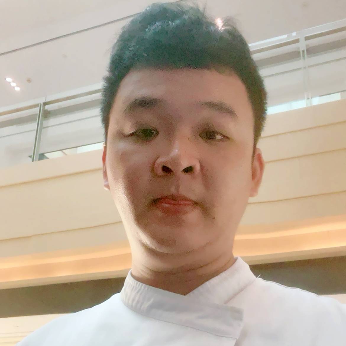 迷茫苦恋小松鼠的照片