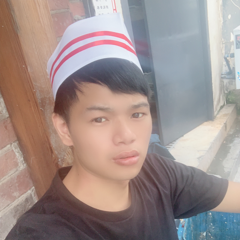 辛勤和大白的照片