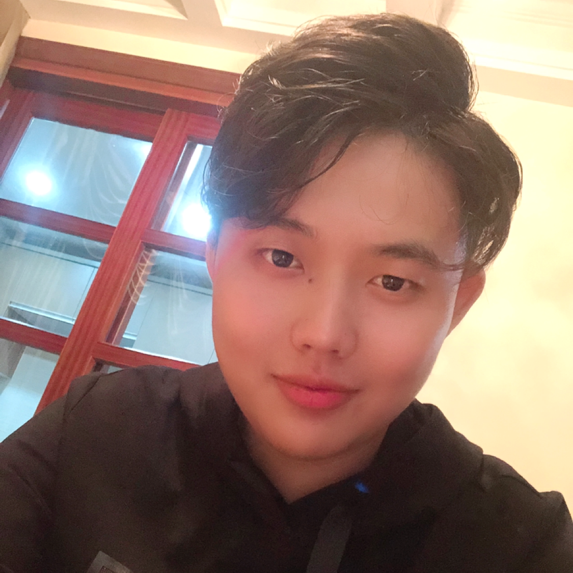 调皮向小刺猬的照片