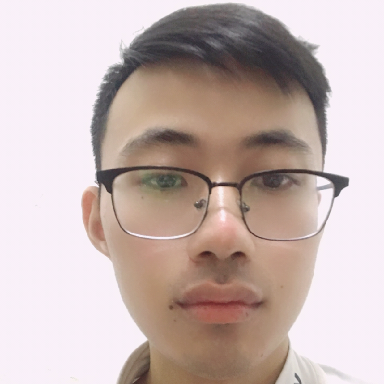 无辜回眸翅膀的照片