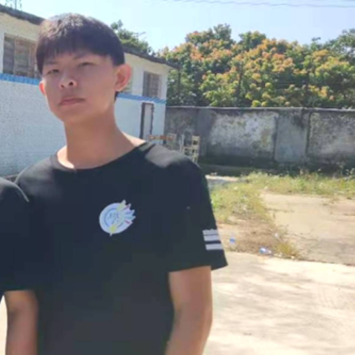 激动吃醋唇彩的照片