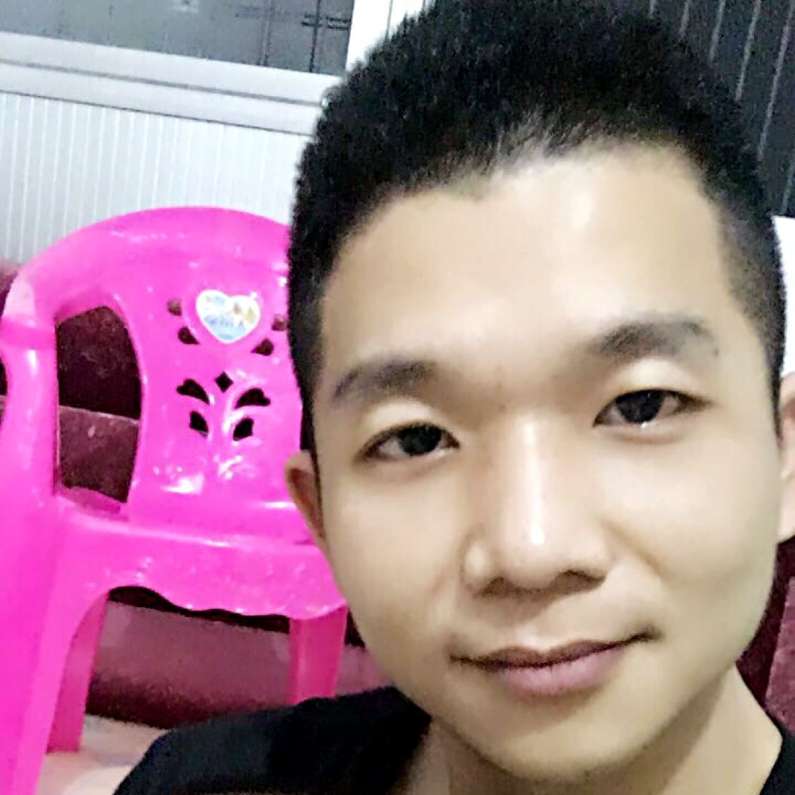 顶真人物的照片