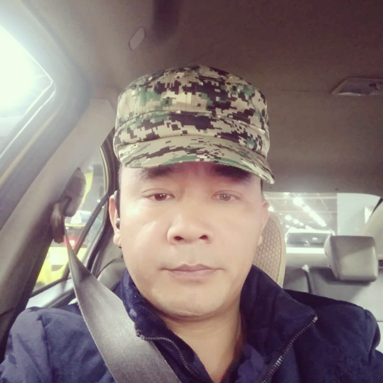 小懒猪浅吻动人的照片