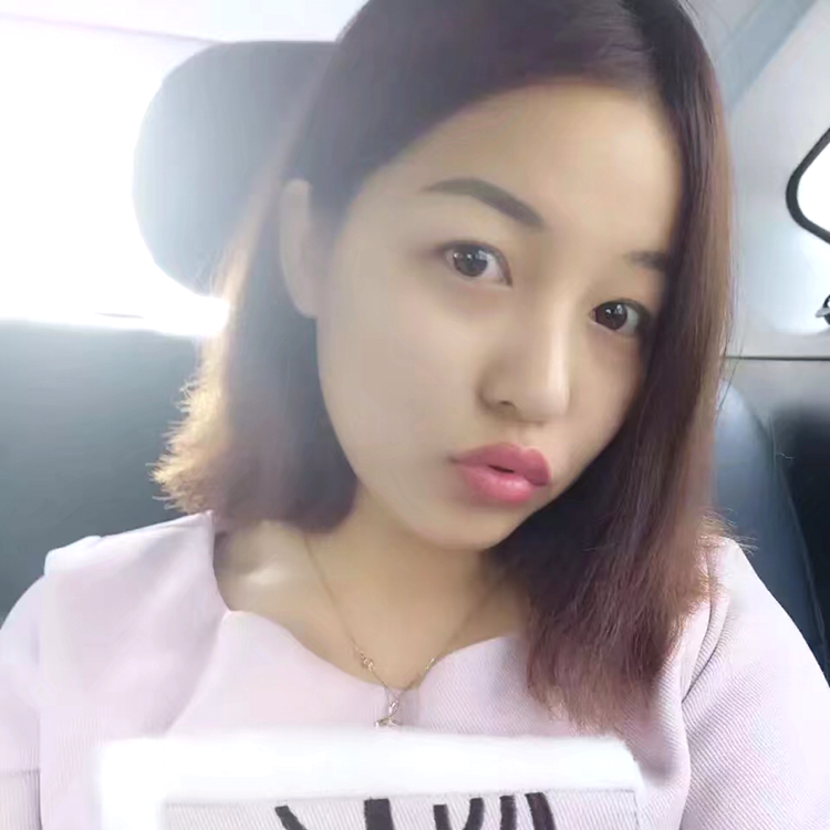 懦弱那草莓的照片