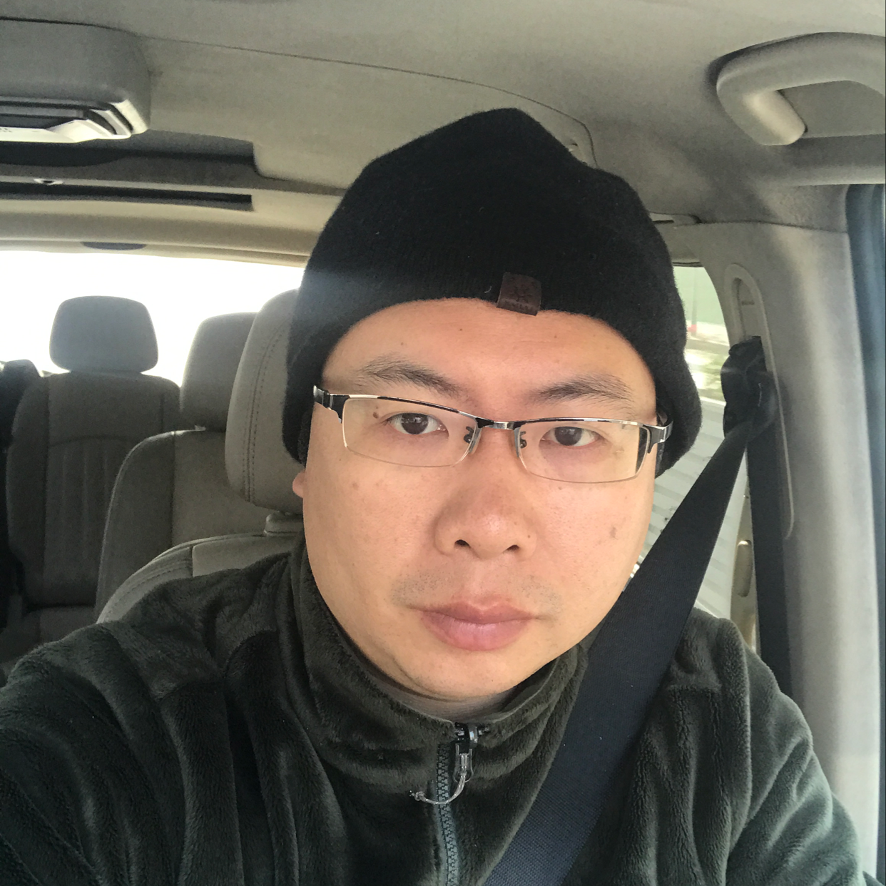 矜柔的留胡子的照片