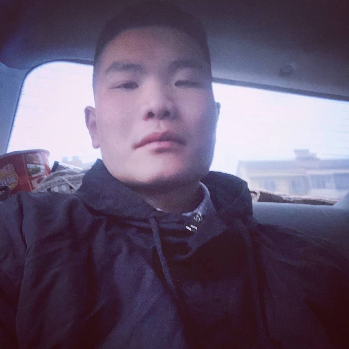 坚定笑铅笔的照片