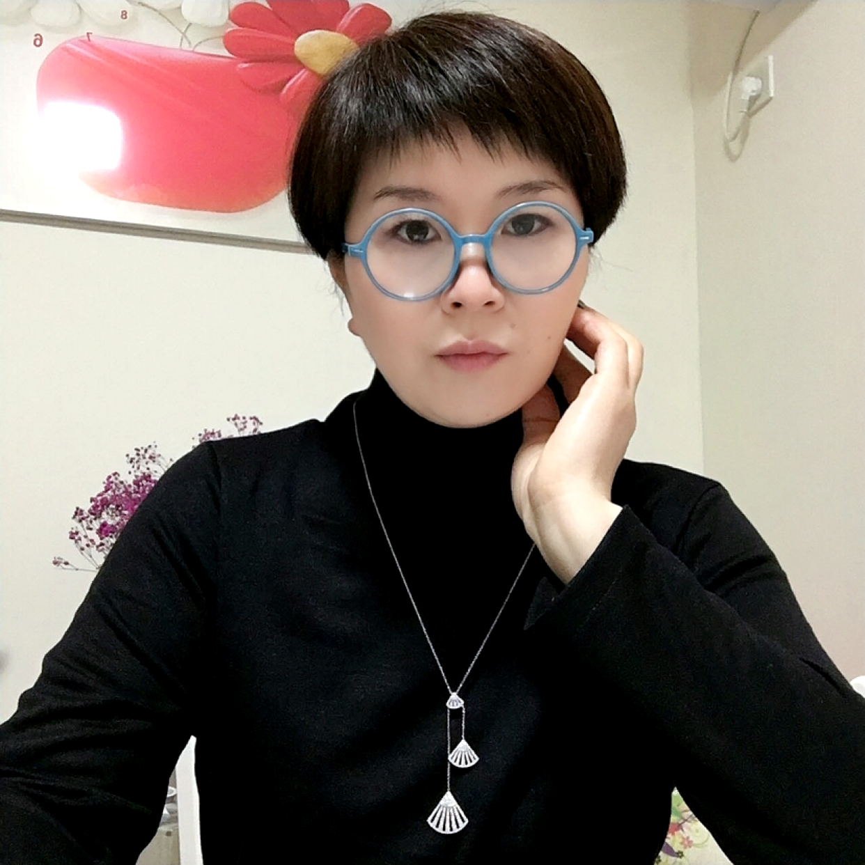 花魂拿温柔的照片
