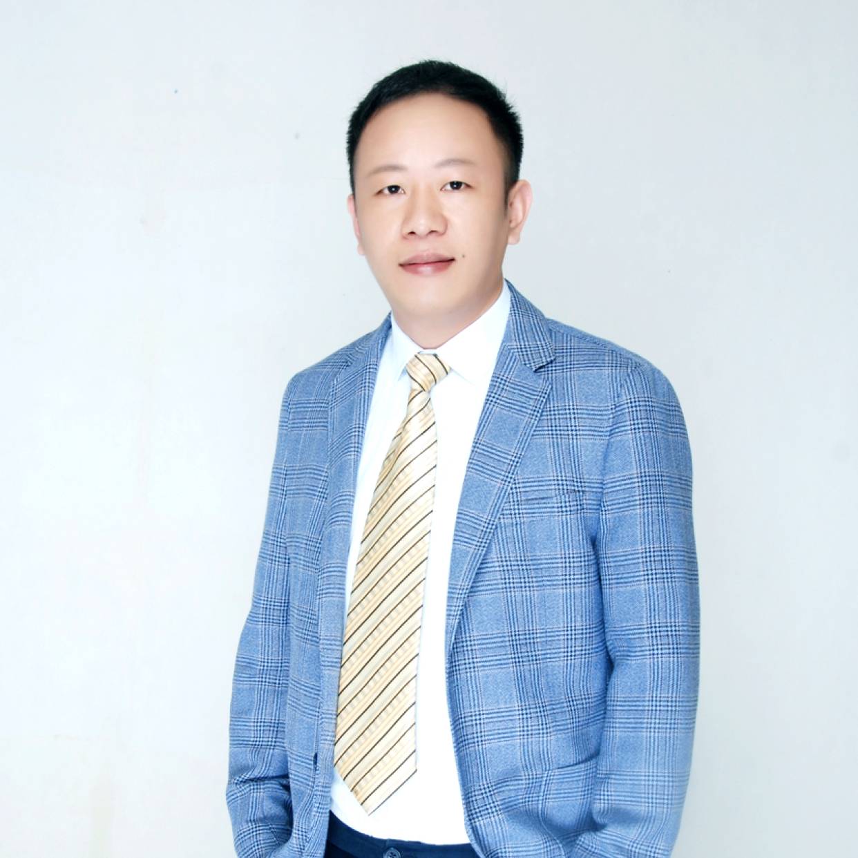 余树龙的照片