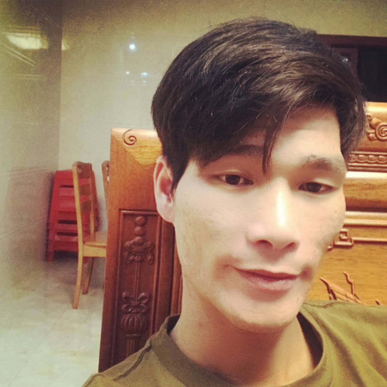 深东浩的照片